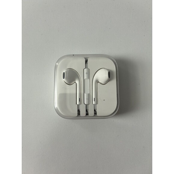 Apple Other - Apple OEM EarPods A1472 3.5mm (OPEN BOX)